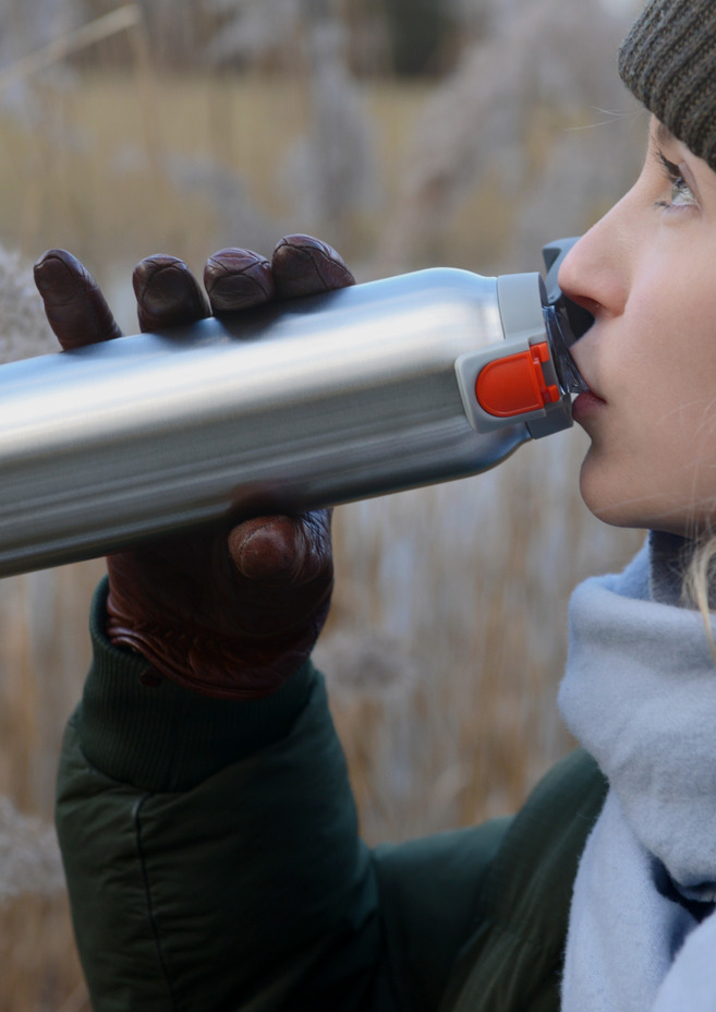 THERMO FLASKS<br> TO STAY WARM - WINTER ESSENTIALS